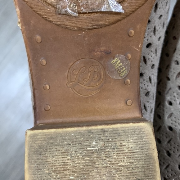 Lucky Brand LP Bergyn Boot Brindle Taupe Laser Cut Suede Ankle Boots Size 8 - Picture 8 of 8